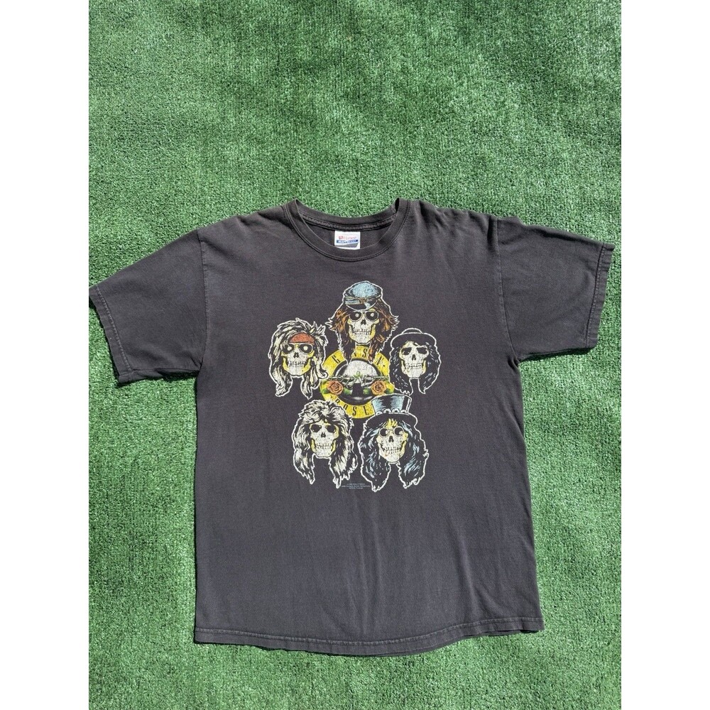 Vintage Y2K Guns N Roses Skull Faces 2005 Black T Shirt Size Medium